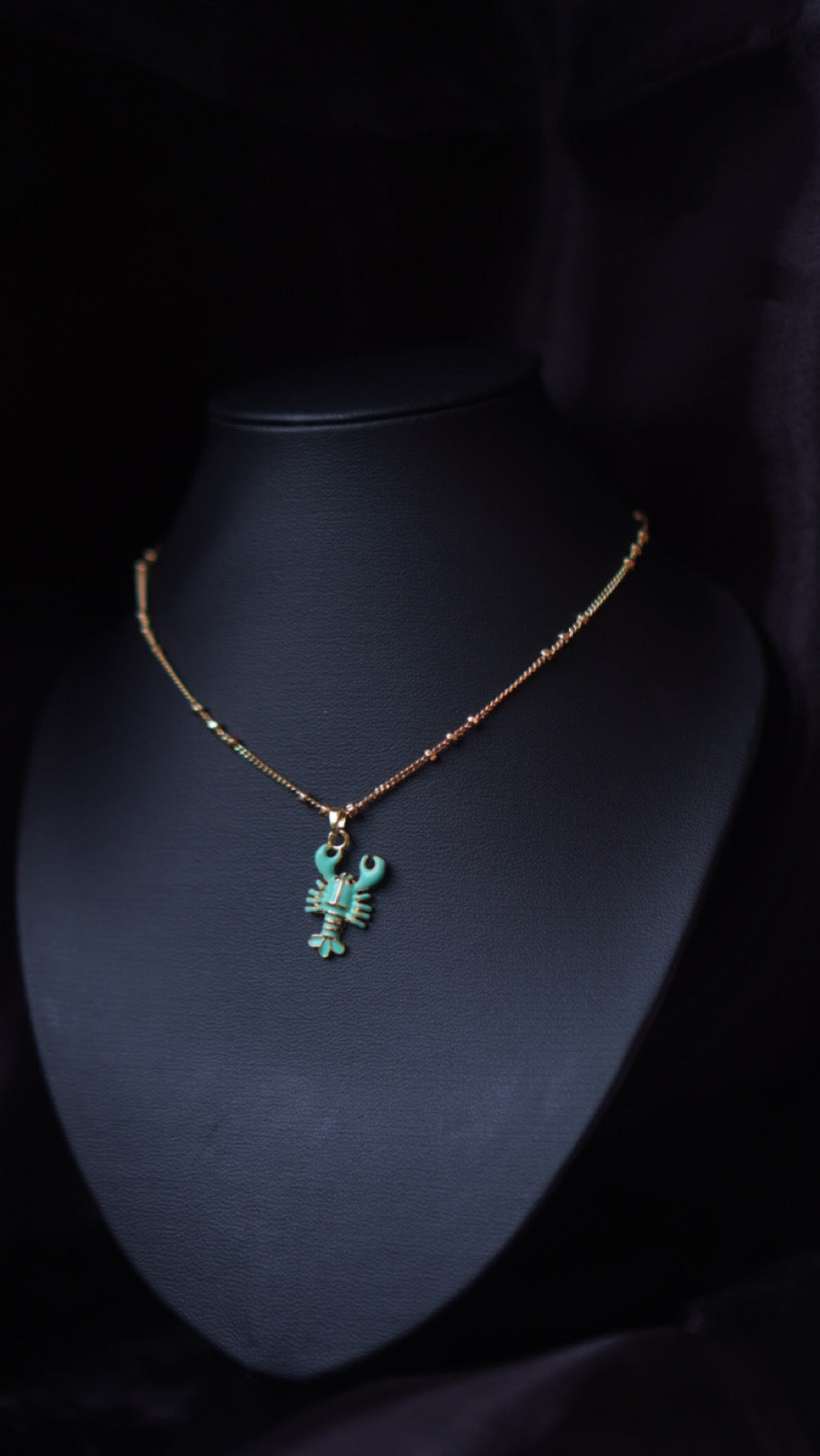 The Lobzlova Necklace