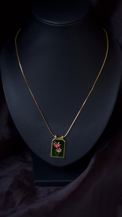 The LilyStargazer In Green Necklace