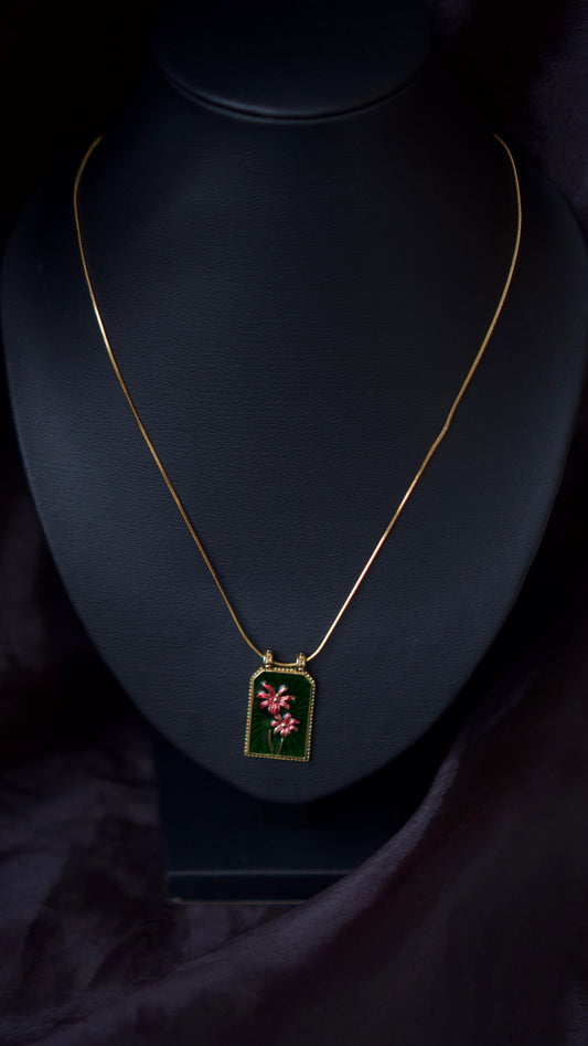 The LilyStargazer In Green Necklace