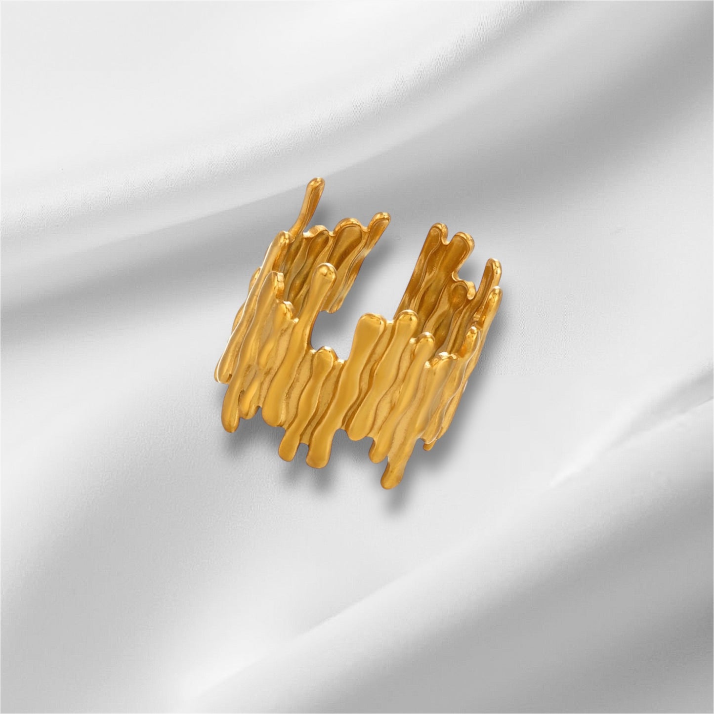 The Celestrada Ring